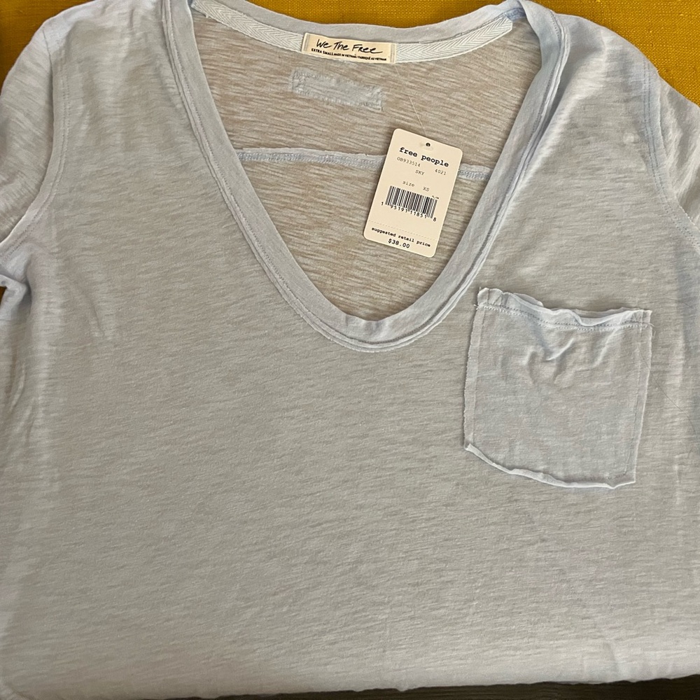 Free People We The Free Light Blue Slub Knit V-Neck Tee size XS